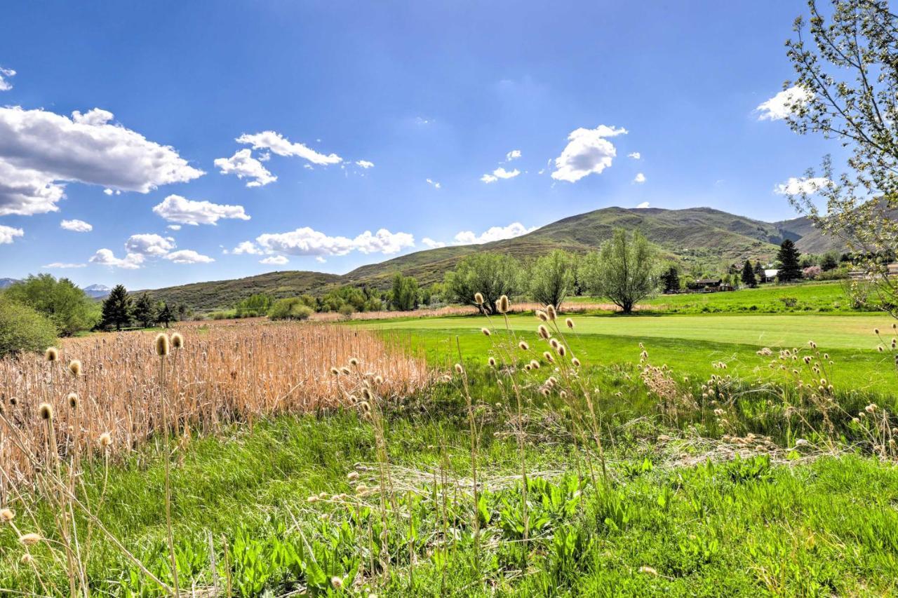 Peaceful Midway Studio With Mountain And Golf Views! 外观 照片